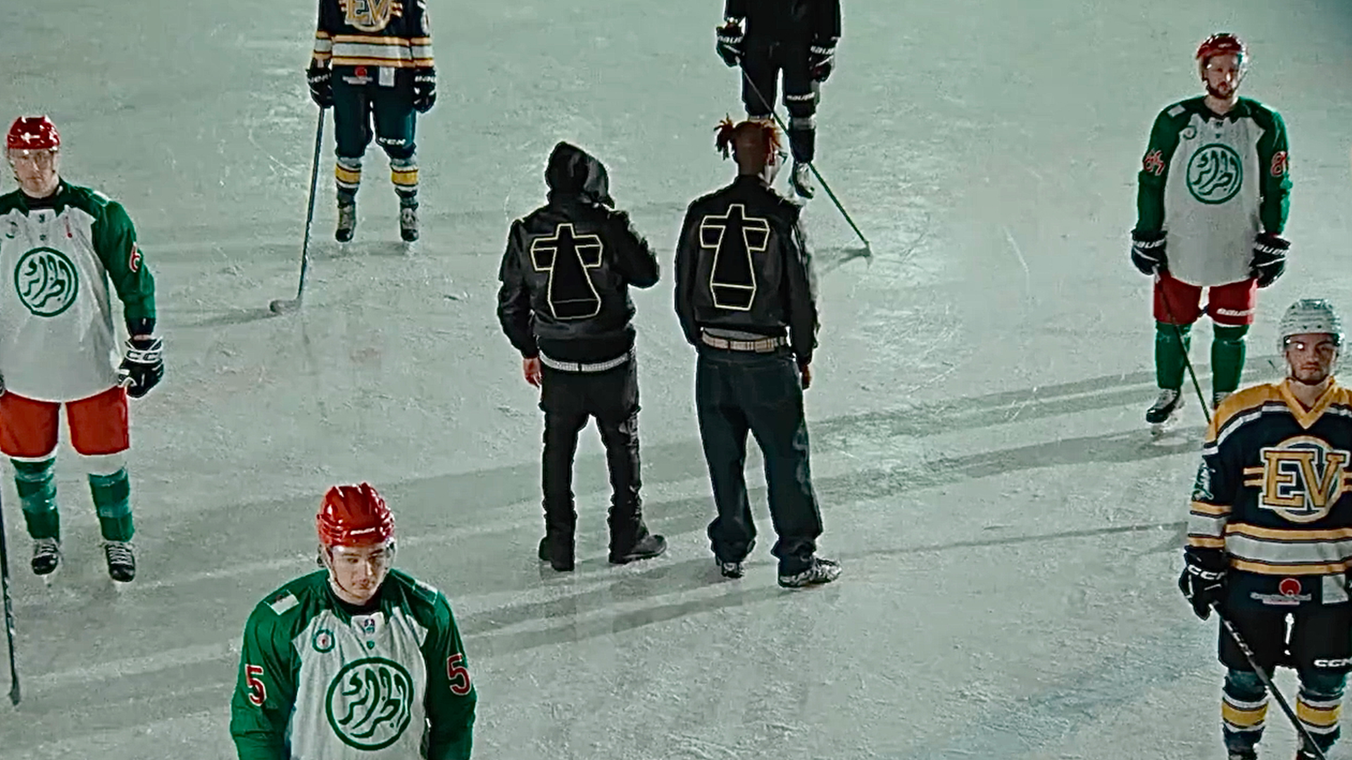 Zed ft La Mano 1.9, Hockey